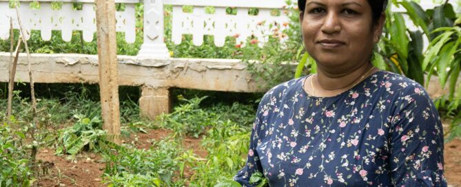 Sri Lankan female farmer showcases local agricultural innovation amid food instability in Sri Lanka